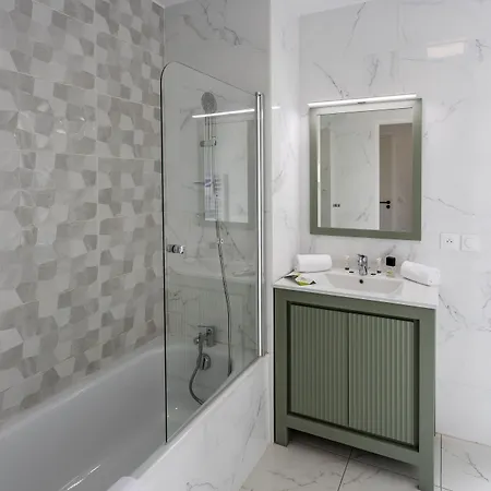 Nemea Les Hauts De Milady 4*