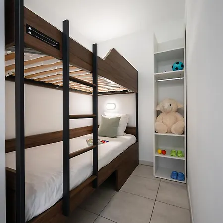 Nemea Les Hauts De Milady 4*