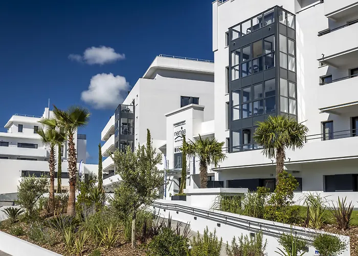 Nemea Les Hauts De Milady 4*